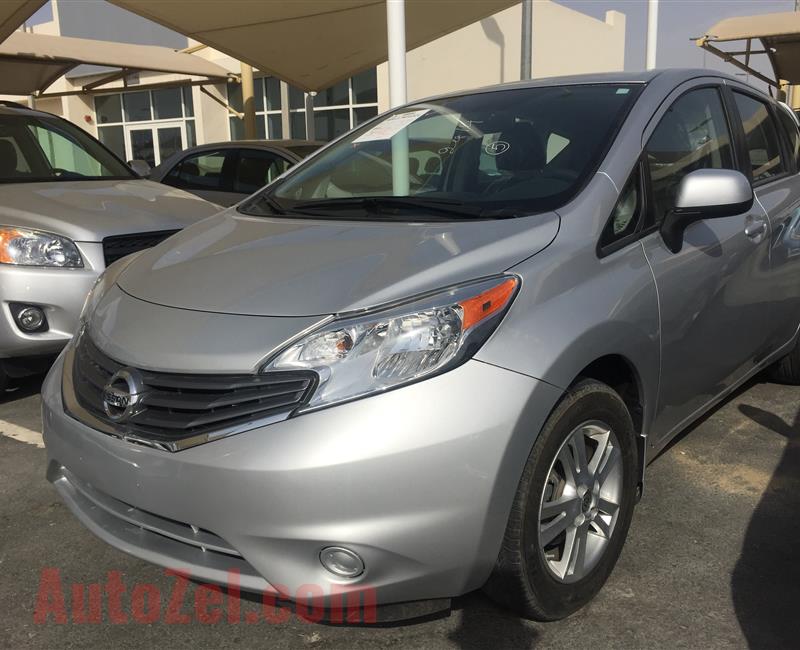 Nissan Tiida (Versa) 2014 Silver