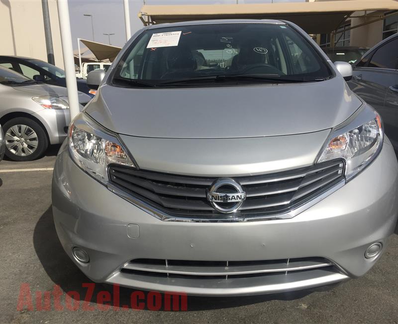 Nissan Tiida (Versa) 2014 Silver