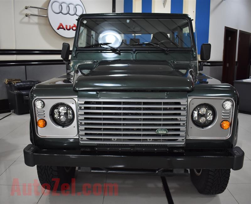 LAND ROVER DEFENDER