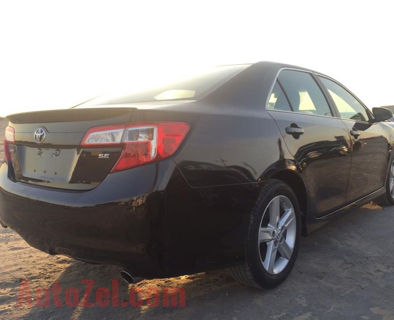 Toyota Camry SE 2.5L full oprions 2013