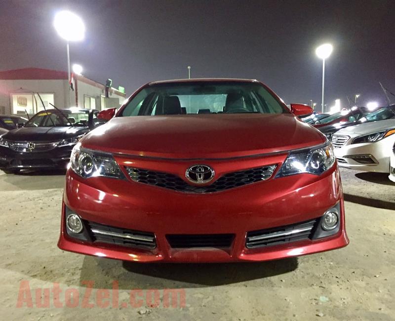 Toyota Camry SE 2.5L full oprions 2013