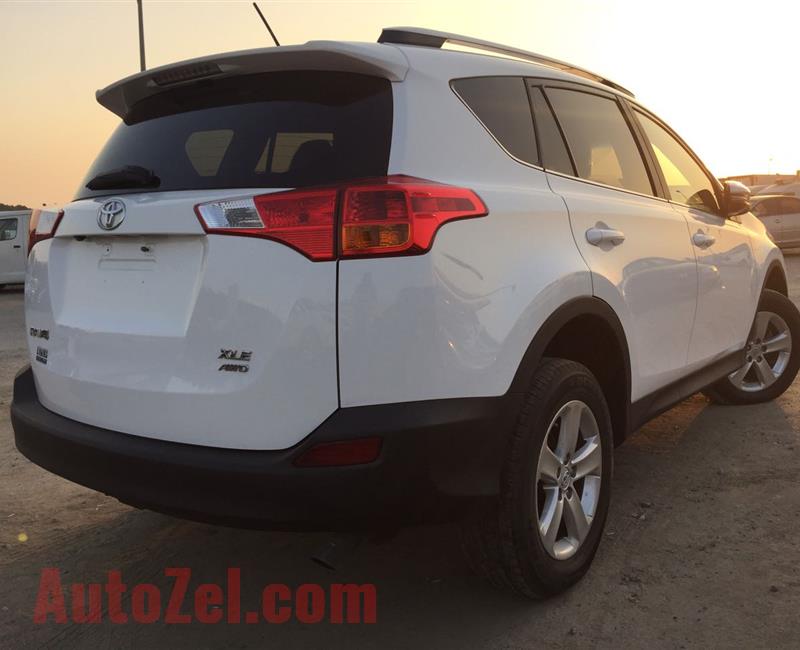 Toyota Rav4 XLE full options Sunroof 2015
