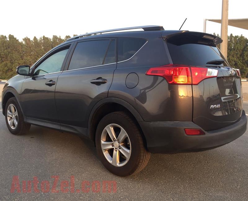 Toyota Rav4 XLE full options Sunroof 2015