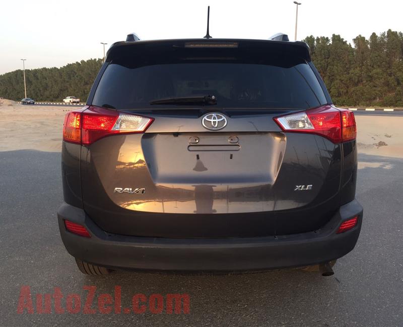Toyota Rav4 XLE full options Sunroof 2015