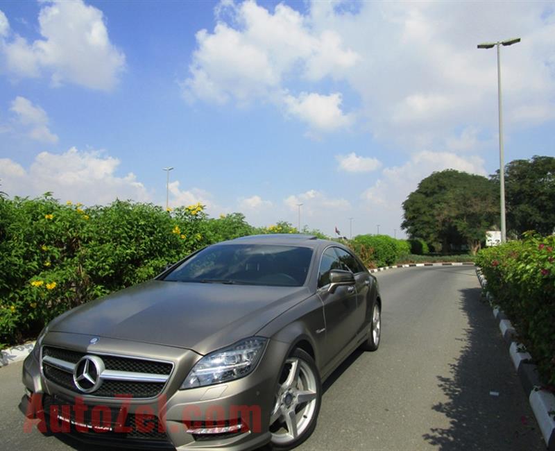 MERCEDES BENZ CLS 500 AMG GCC SPECS VERY LOW MILEAGE