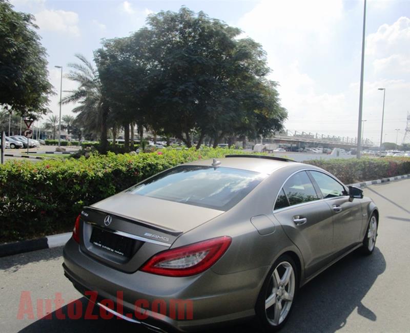 MERCEDES BENZ CLS 500 AMG GCC SPECS VERY LOW MILEAGE