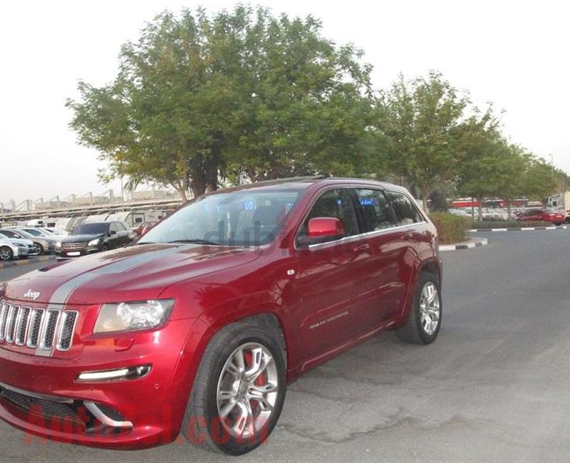 JEEP GRAND GRAND CHEROKEE SRT 8 GCC SPECS IN PERFECT CONDITION