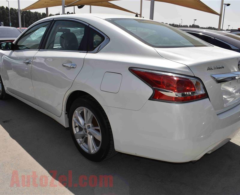 NISSAN ALTIMA- 2015- 37 000 KM- AMERICAN SPECS