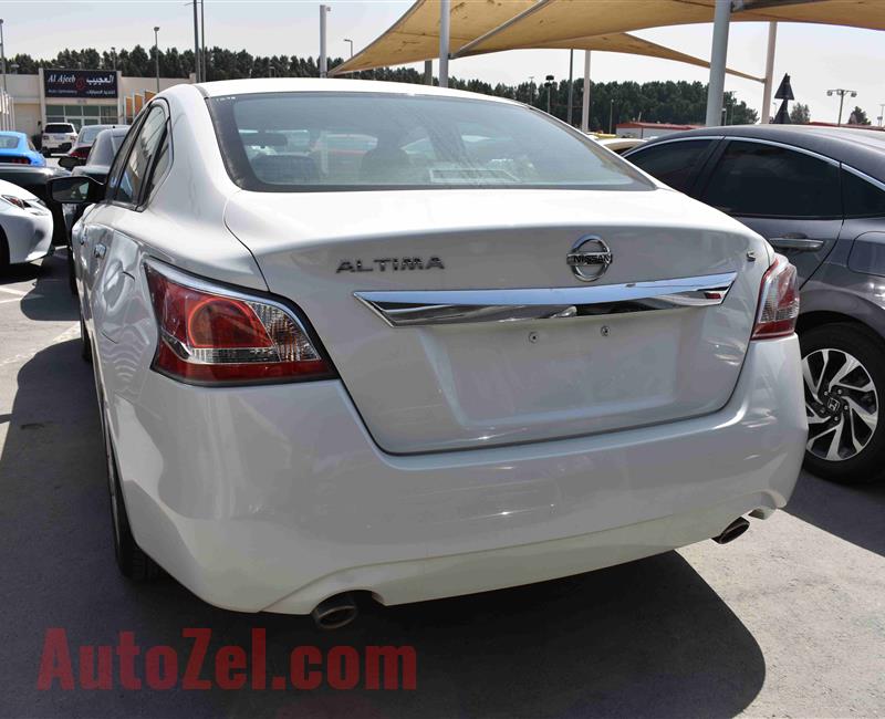 NISSAN ALTIMA- 2015- 37 000 KM- AMERICAN SPECS