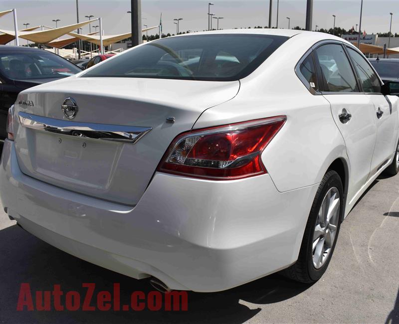 NISSAN ALTIMA- 2015- 37 000 KM- AMERICAN SPECS