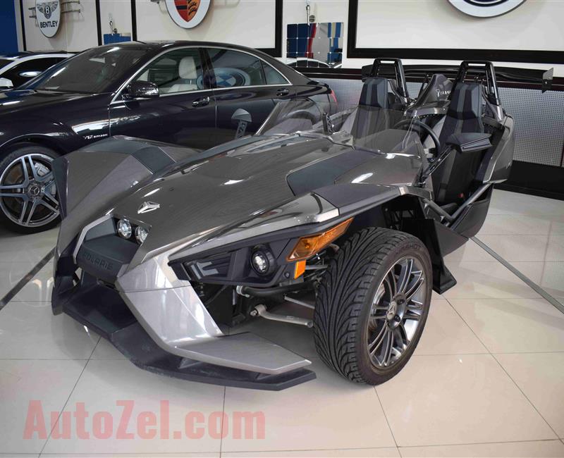 POLARIS SLINGSHOT- 2015- 4 000 KM- GCC