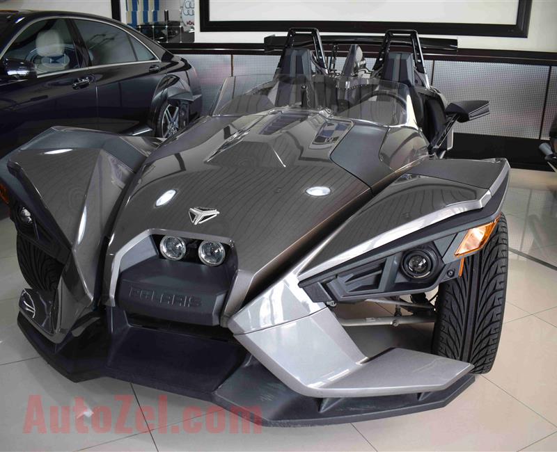 POLARIS SLINGSHOT- 2015- 4 000 KM- GCC