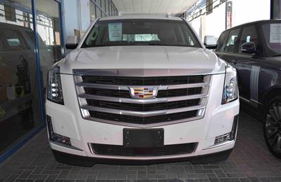 CADILLAC ESCALADE- 2016- 75 000 KM- WHITE
