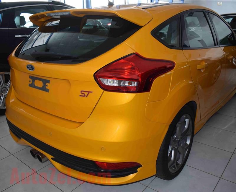 FORD FOCUS ST- MANUAL- 2016- YELLOW- GCC