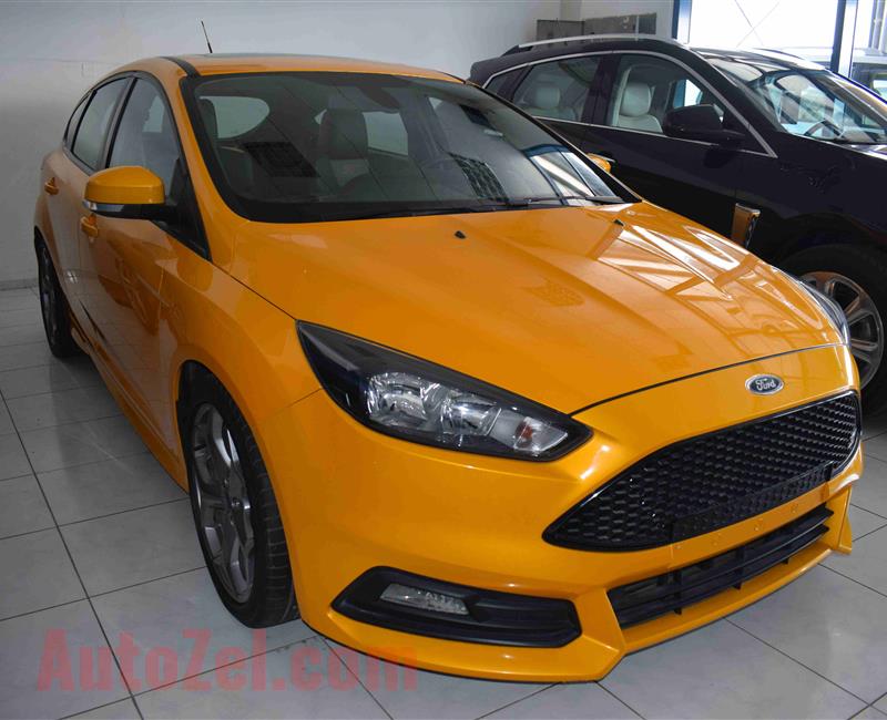 FORD FOCUS ST- MANUAL- 2016- YELLOW- GCC