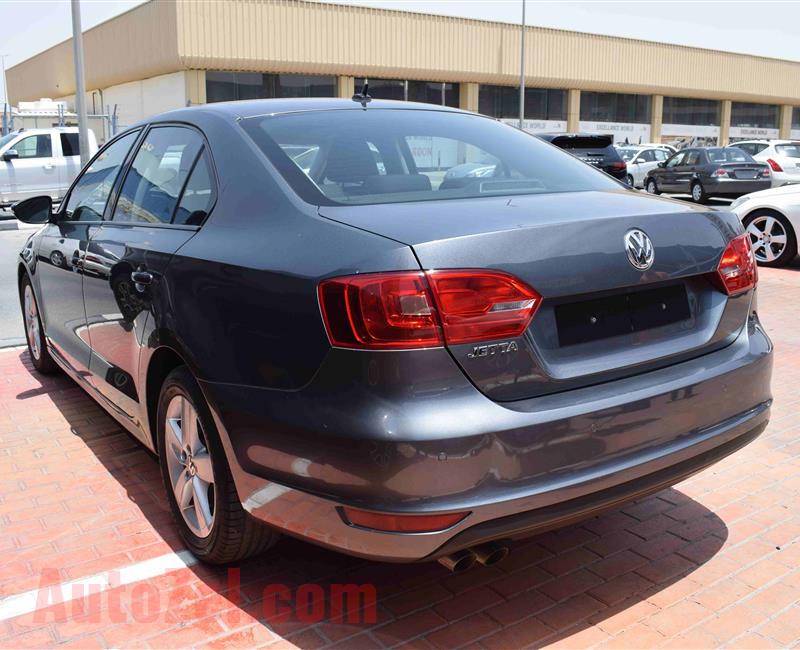 VOLKSWAGEN JETTA- 2013- GREY- GCC