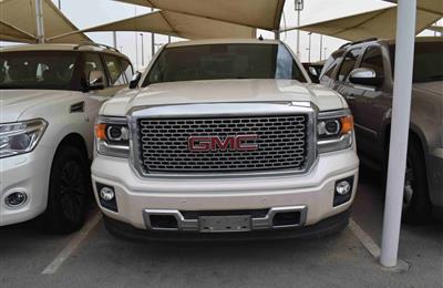 GMC SIERRA- 2014- 95 000 KM- GCC