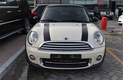 MINI COOPER- 2013- 65 000 KM- GCC