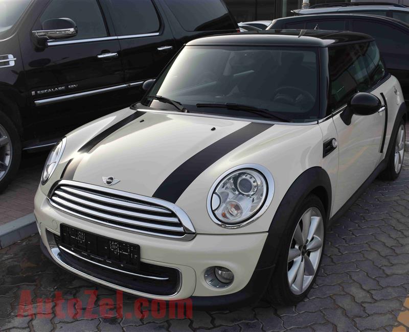 MINI COOPER- 2013- 65 000 KM- GCC