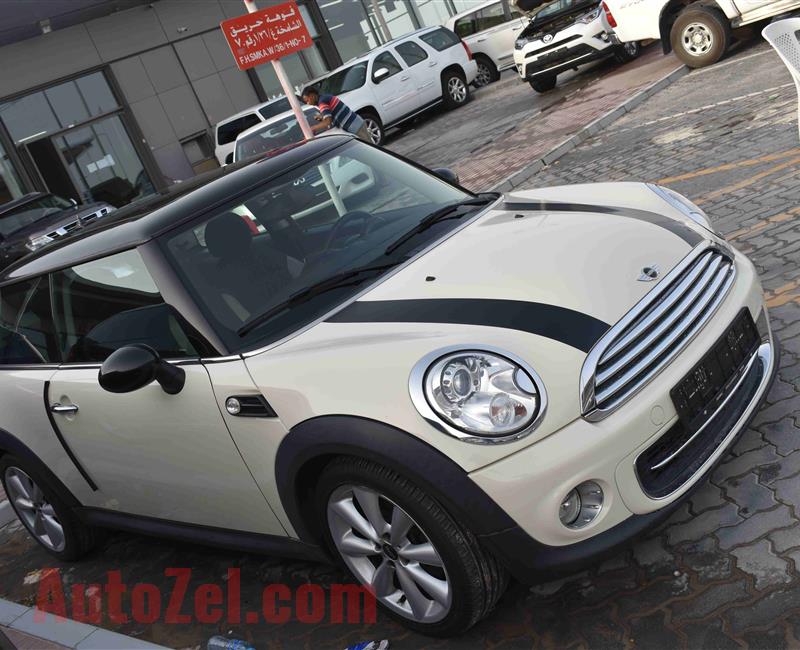 MINI COOPER- 2013- 65 000 KM- GCC