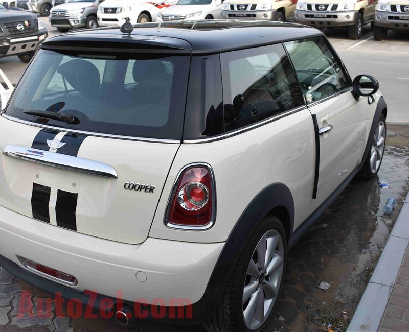 MINI COOPER- 2013- 65 000 KM- GCC