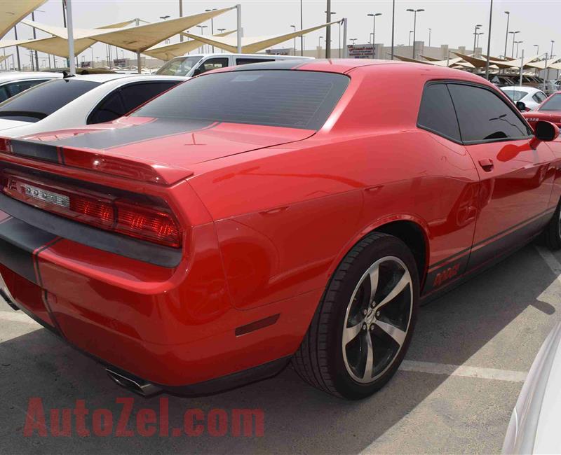 DODGE CHALLENGER- 2014- 47 000 KM- GCC- PERFECT CONDITION