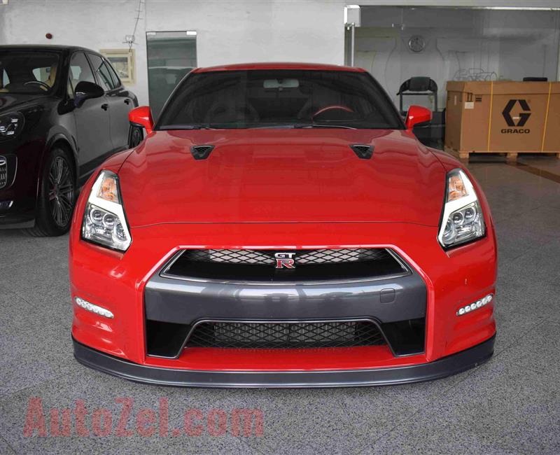 NISSAN GTR- 2016- RED- 45 000 KM- GCC