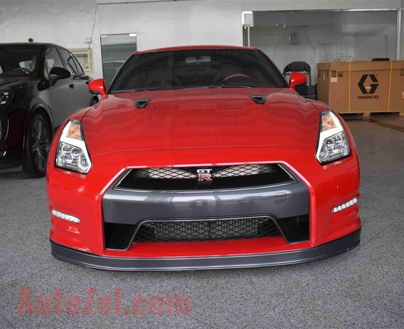 NISSAN GTR- 2016- RED- 45 000 KM- GCC