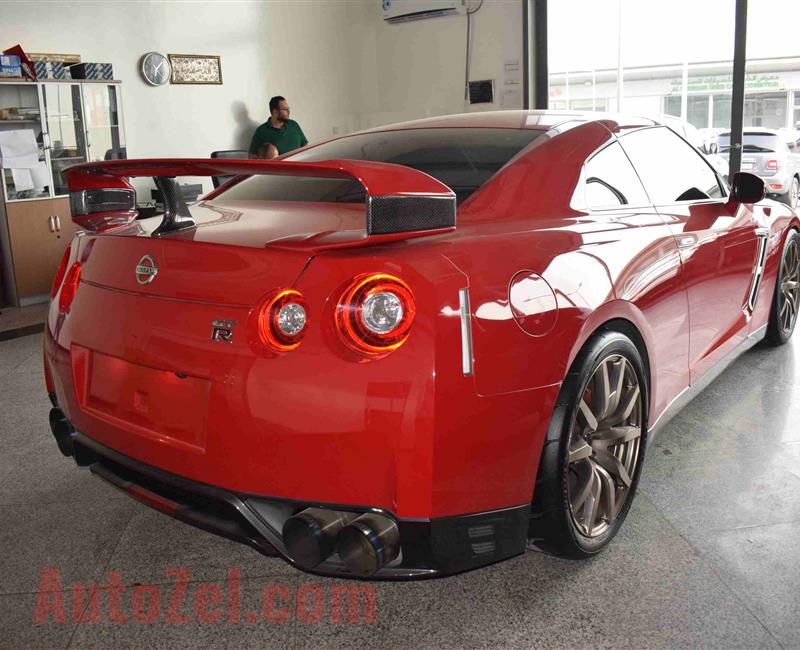 NISSAN GTR- 2016- RED- 45 000 KM- GCC