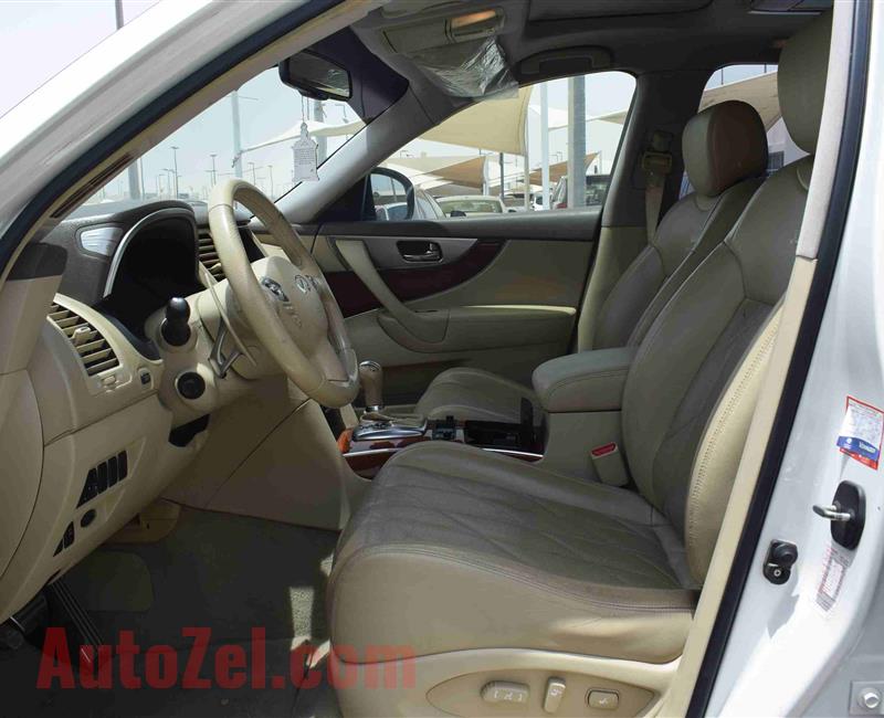 INFINITI FX35- 2009- WHITE- 199 000 KM- GCC