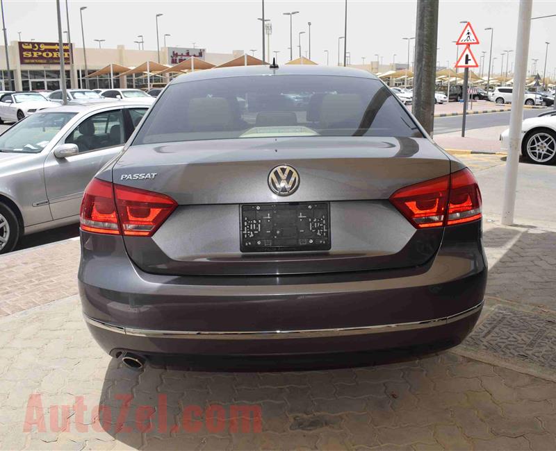 VOLKSWAGEN PASSAT- 2016- GRAY- 79 000 KM- GCC