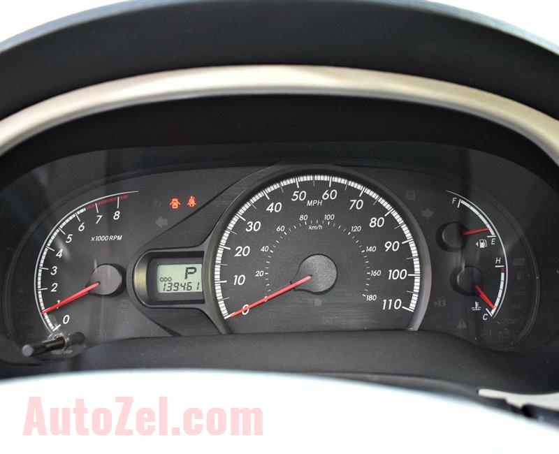TOYOTA SIENNA- 2012- black- 139000 KM- AMERICAN SPECS