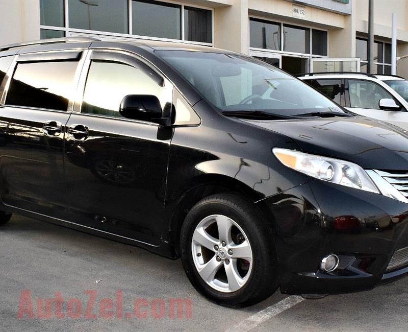 TOYOTA SIENNA- 2012- black- 139000 KM- AMERICAN SPECS