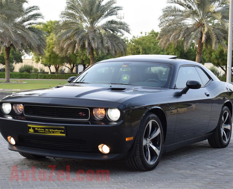 Warranty till 10/2019.V8 Dodge Challenger R/T Plus Warranty GCC Full Options 