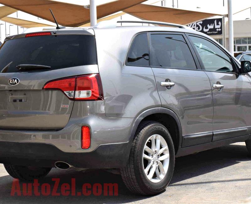 KIA SORENTO model 2014 color brown car specs is american -v4