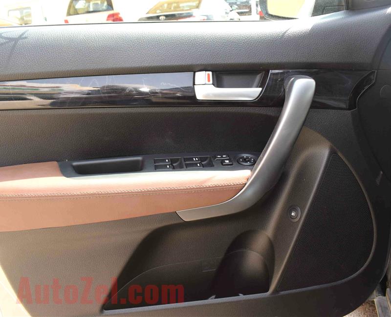 KIA SORENTO model 2014 color brown car specs is american -v4