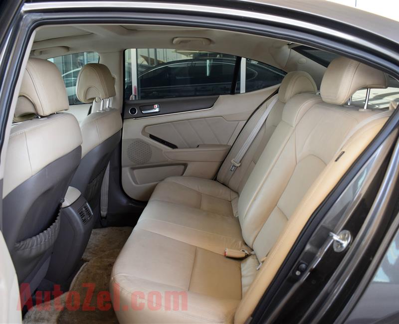 KIA CADENZA, V6- 2012- BROWN- 137 000 KM- GCC