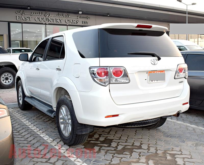 TOYOTA FORTUNER, V4- 2013- WHITE- 200 000 KM- GCC