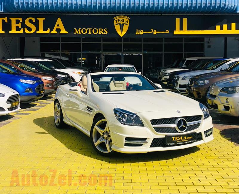 Mercedes-Benz SLK 250 2013 ///AMG GCC! ONE YEAR WARRANTY UNLIMITED KM! ///F/S/H! [ONLY 1,115 DHS MONTHLY!]