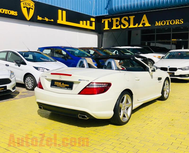 Mercedes-Benz SLK 250 2013 ///AMG GCC! ONE YEAR WARRANTY UNLIMITED KM! ///F/S/H! [ONLY 1,115 DHS MONTHLY!]