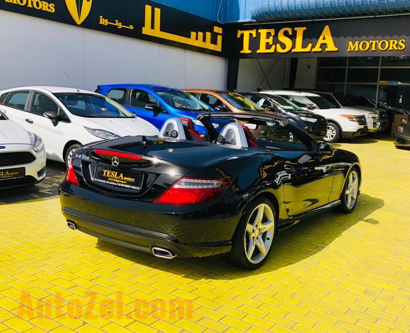 Mercedes-Benz SLK 350 2013 ///AMG V6 GCC! ONE YEAR WARRANTY UNLIMITED KM F/S/H! [ONLY 1,394 DHS MONTHLY]