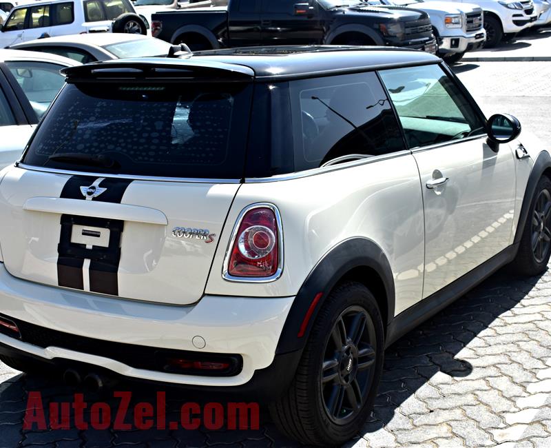 MINI COOPER S, V4- 2011- BEIGE- 190 000 KM- GCC