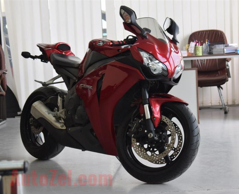 Honda CBR 1000 Amazing Condition