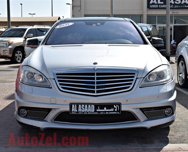 MERCEDES-BENZ CARLSSON- 2011- SILVER- 138 000 KM- GCC