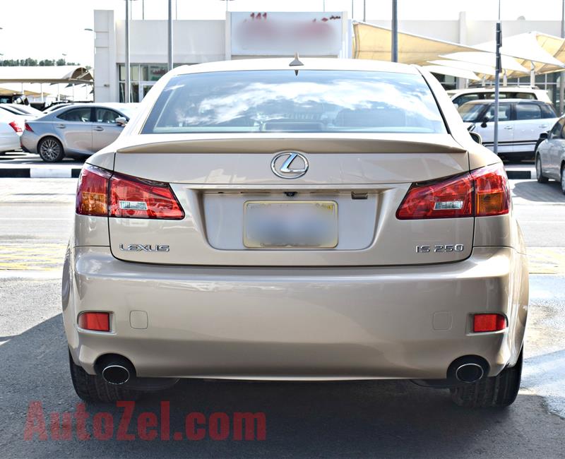 LEXUS IS250, V6- 2007- GOLD- 140 000 KM- AMERICAN SPECS