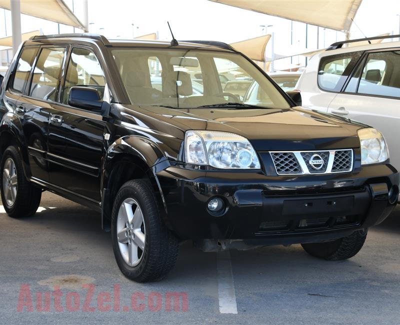 NISSAN X-TRAIL- 2012- BLACK- 180 000 KM- GCC