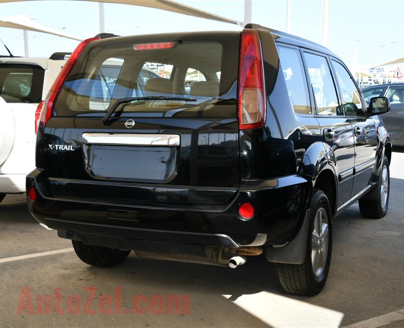 NISSAN X-TRAIL- 2012- BLACK- 180 000 KM- GCC