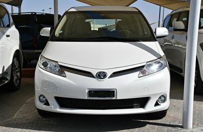 TOYOTA PREVIA S- 2016- WHITE- 80 000 KM- GCC