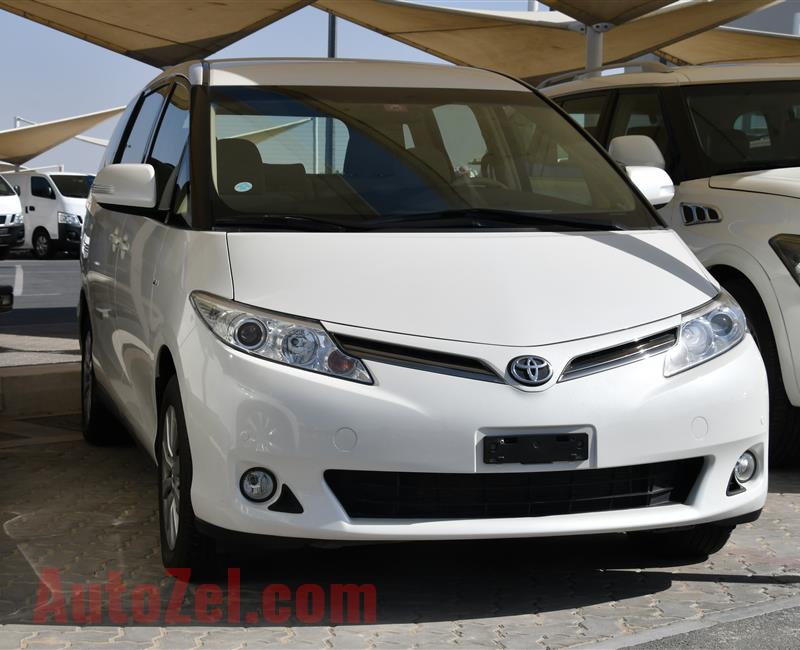 TOYOTA PREVIA S- 2016- WHITE- 80 000 KM- GCC