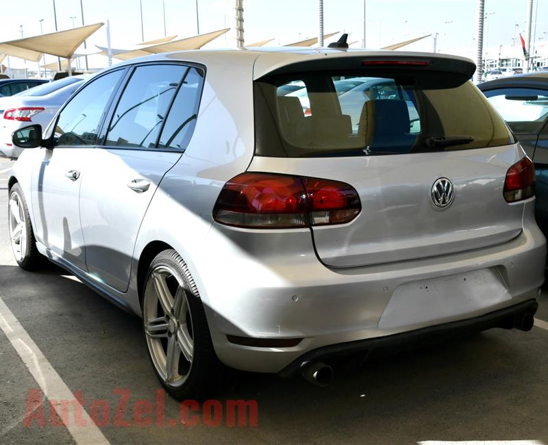 VOLKSWAGEN GTI, V4- 2010- SILVER- 122 000 KM- GCC